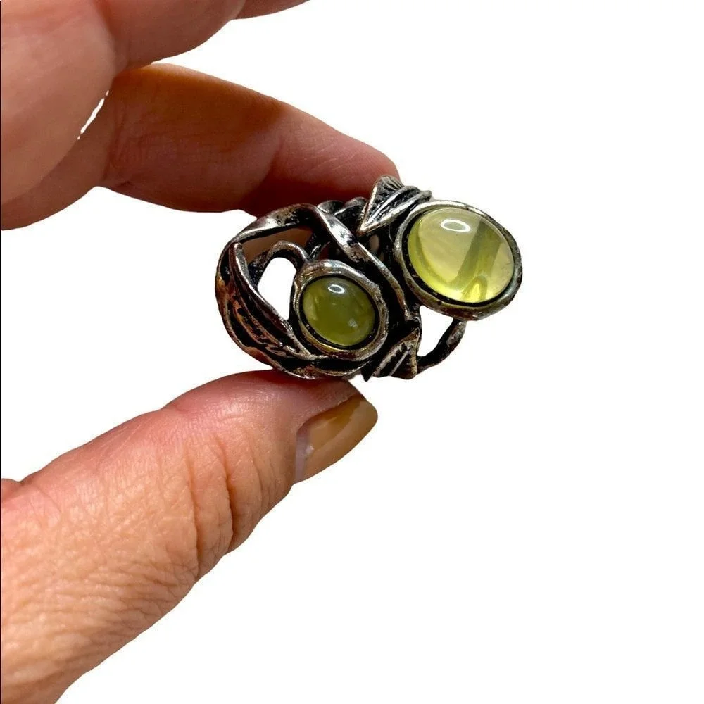 Silver Tone Leaf Style Green Stones Ring